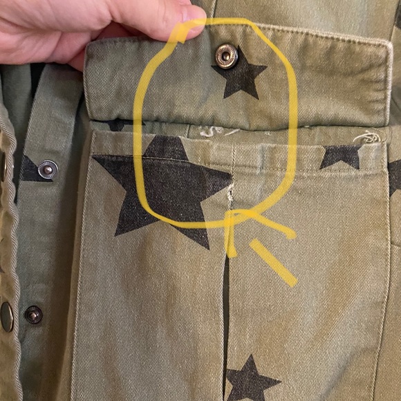 Star print button up shirt jacket - Picture 2 of 5